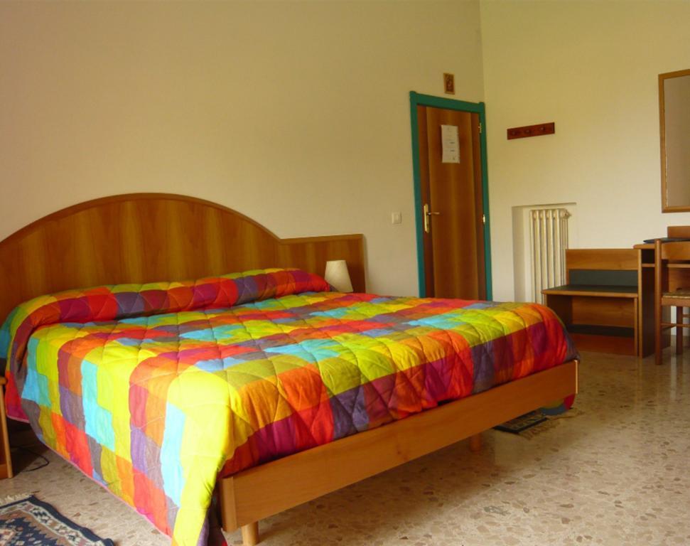 B&B Il Colle Serra San Quirico Eksteriør bilde