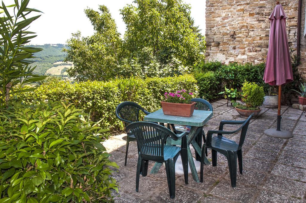 B&B Il Colle Serra San Quirico Eksteriør bilde